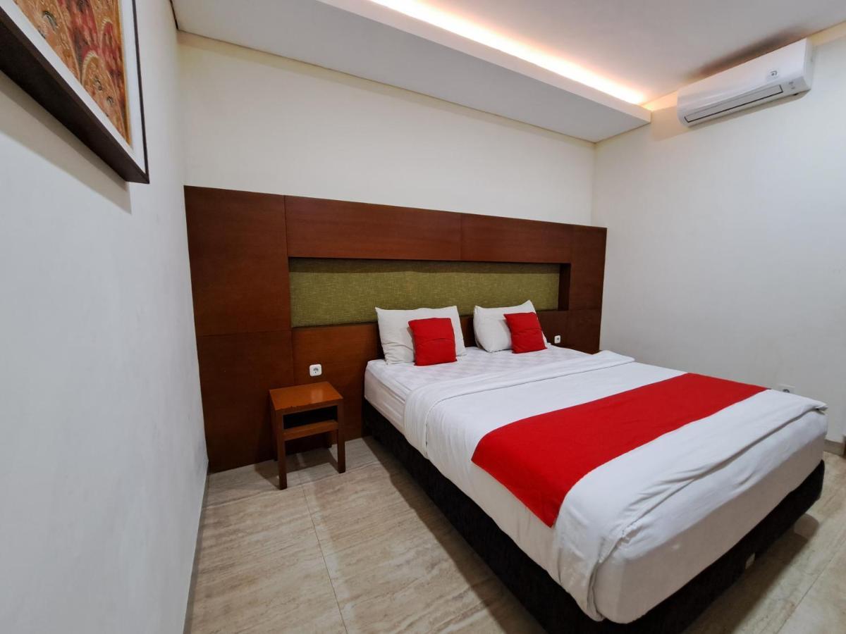 Hotel OYO 2234 Dewi Uma House Denpasar Exterior foto